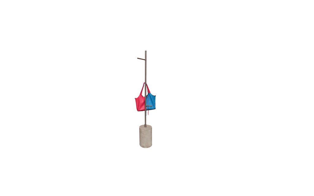 garderobe mit leder handtasche