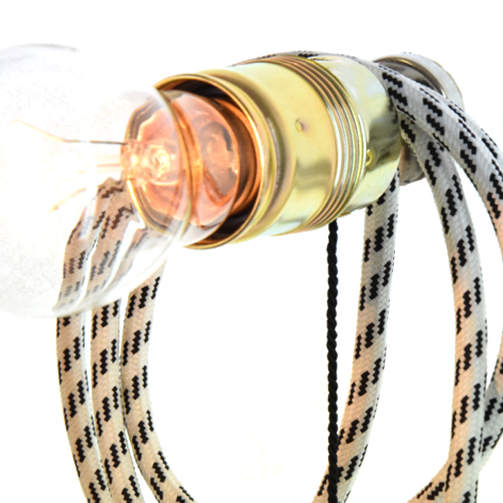 Magnetlampe mit farbigem Kabel