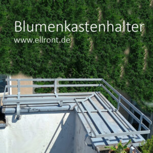 Blumengitter für einen Altbaubalkon